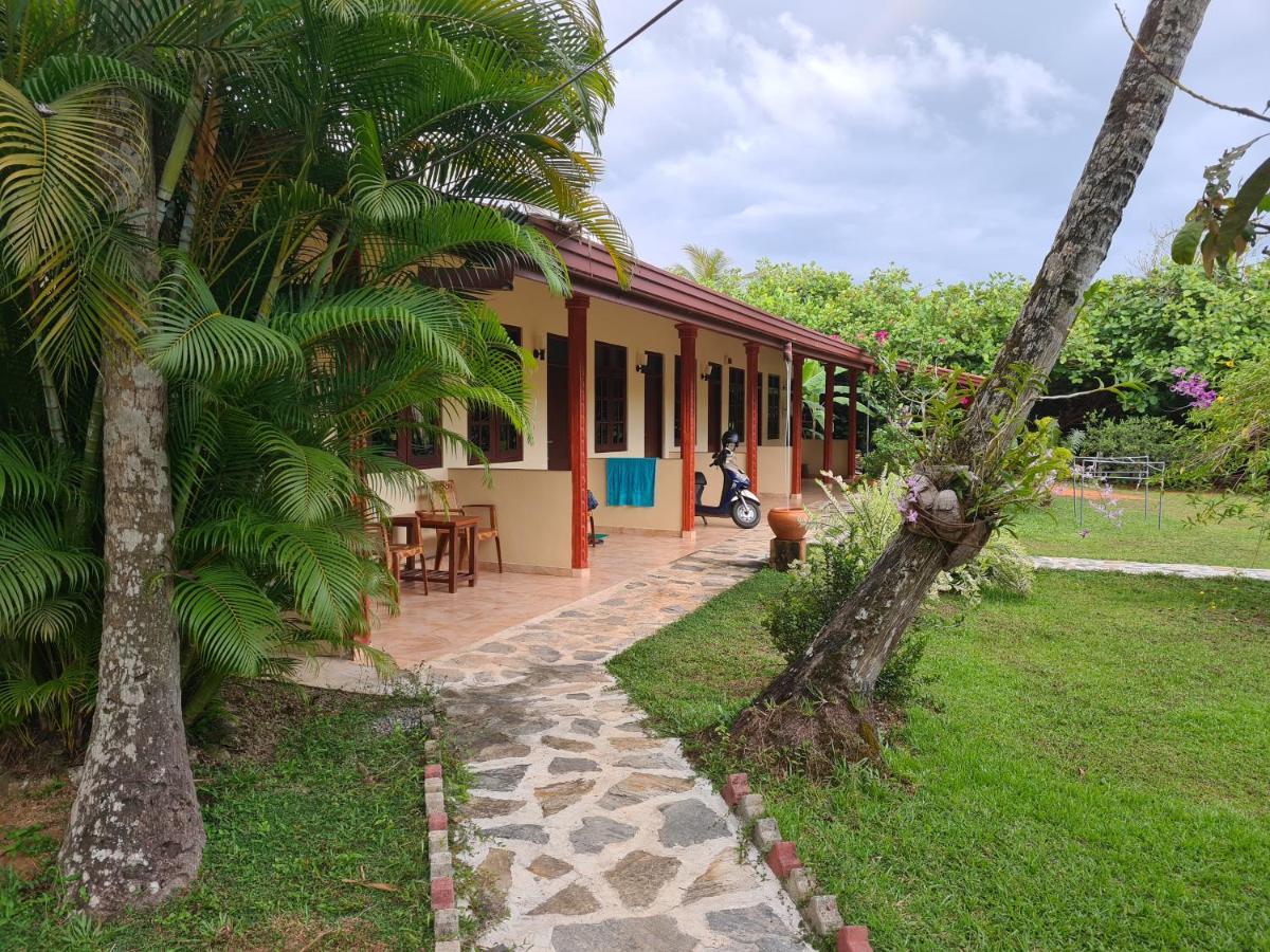 Zum Deutschen Bed & Breakfast เบนโตตา ภายนอก รูปภาพ